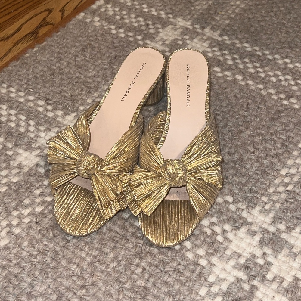 LOEFFLER RANDALL Emilia bow-embellished plissé-lamé mules